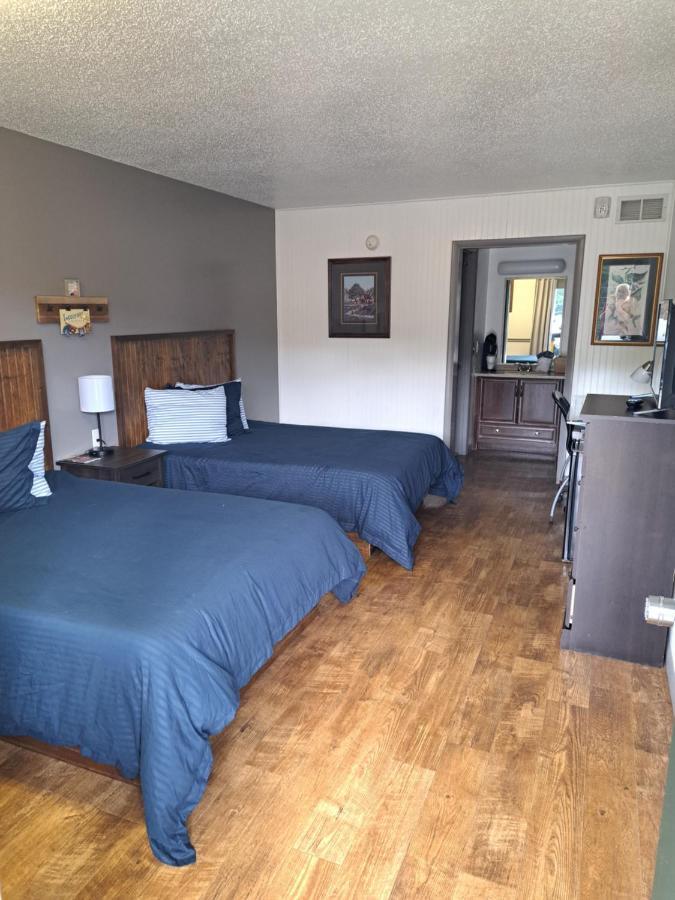 Blue Sky Inn- Complimentary Happy Hour Th-Sun, Veteran Owned, Full Breakfast, Best Green Space, 1 Mile From Blue Ridge, Fire Pit Luaran gambar