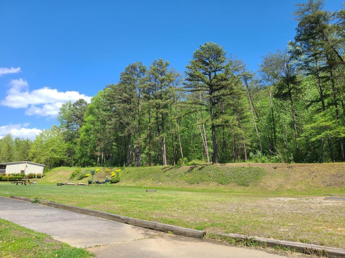 Blue Sky Inn- Complimentary Happy Hour Th-Sun, Veteran Owned, Full Breakfast, Best Green Space, 1 Mile From Blue Ridge, Fire Pit Luaran gambar